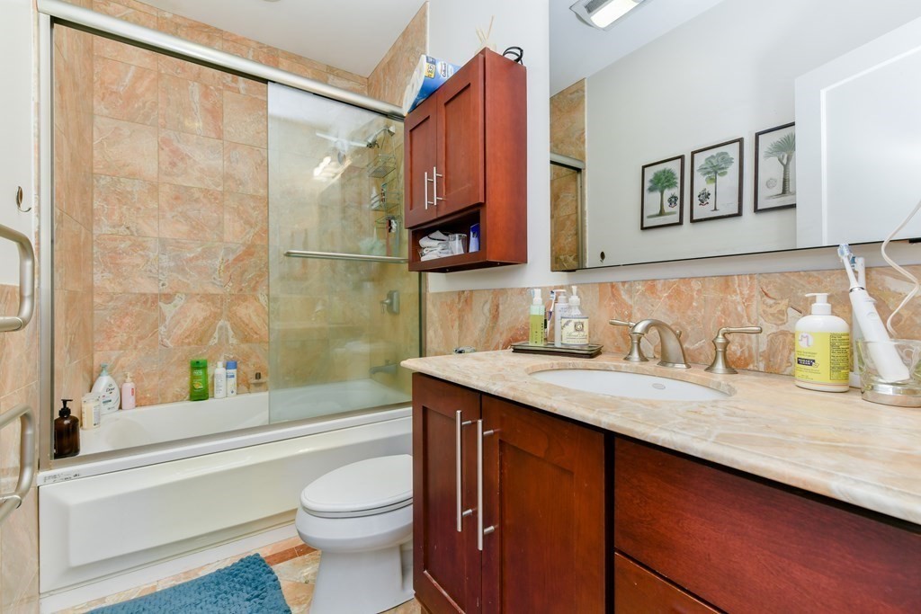 7 Stillman Place, Unit 10 Boston, MA 02113 - Photo 11 of 19