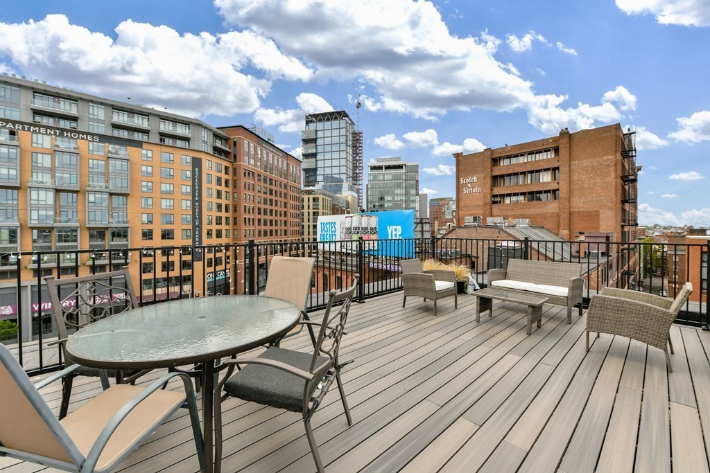 7 Stillman Place, Unit 10 Boston, MA 02113 - Photo 3 of 19