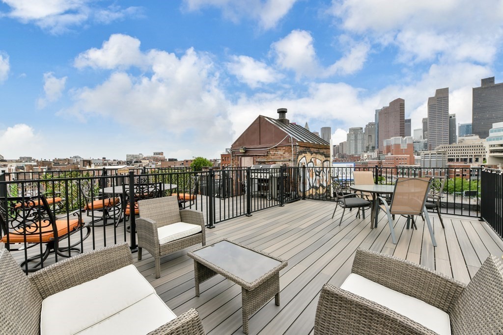 7 Stillman Place, Unit 10 Boston, MA 02113 - Photo 5 of 19