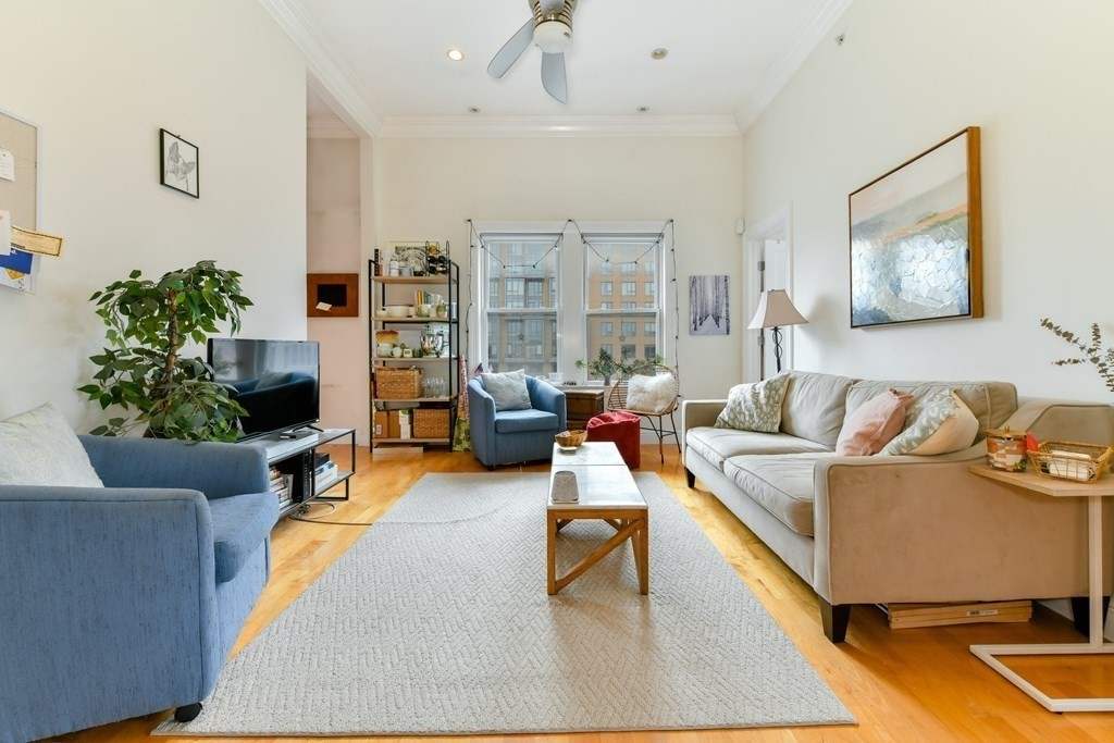 7 Stillman Place, Unit 10 Boston, MA 02113 - Photo 6 of 19