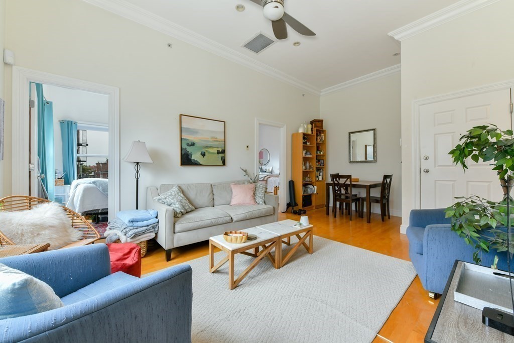 7 Stillman Place, Unit 10 Boston, MA 02113 - Photo 8 of 19