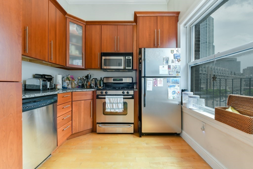 7 Stillman Place, Unit 10 Boston, MA 02113 - Photo 10 of 19