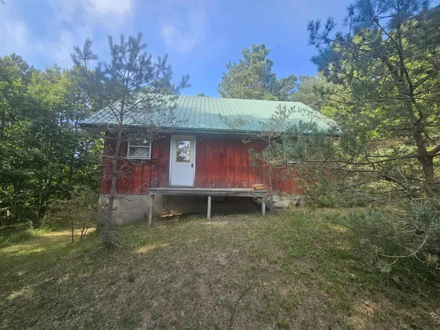 $330,000 | 928 Pilgrim Highway, Frankfort, MI 49635