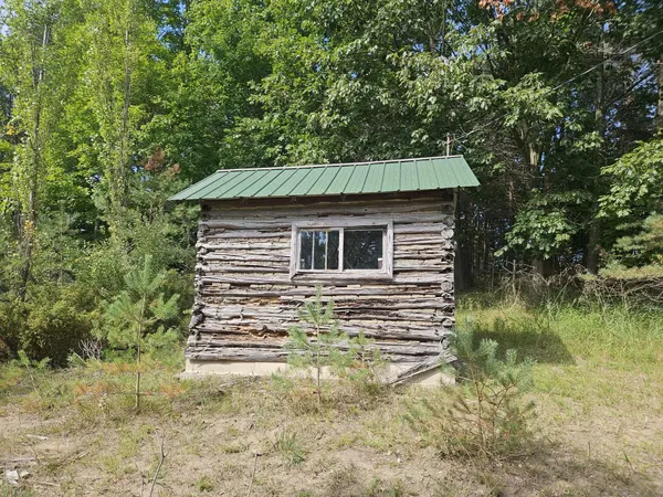 $330,000 | 928 Pilgrim Highway, Frankfort, MI 49635