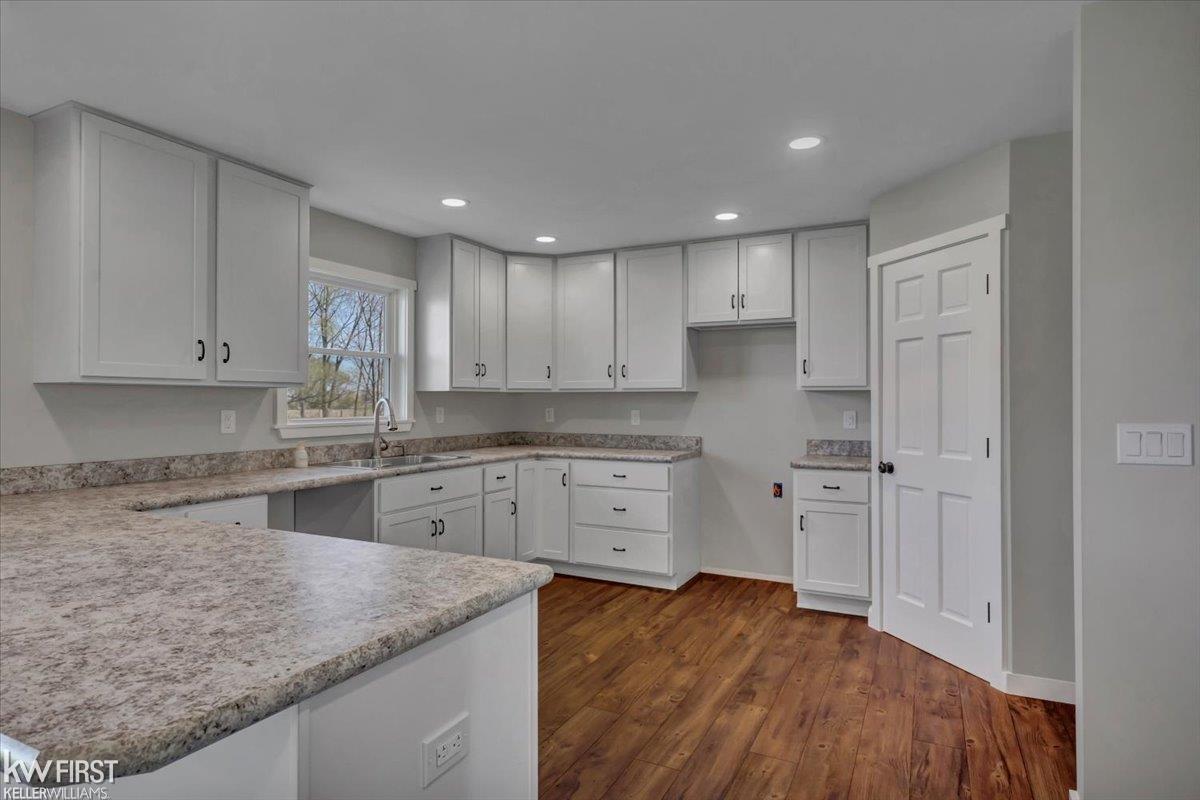 7685 Maple Valley Road Brown City, MI 48416 - Photo 12 of 49 50174095-e0877b01-bf27-437e-a3a6-6bbb0d8af55f.JPG