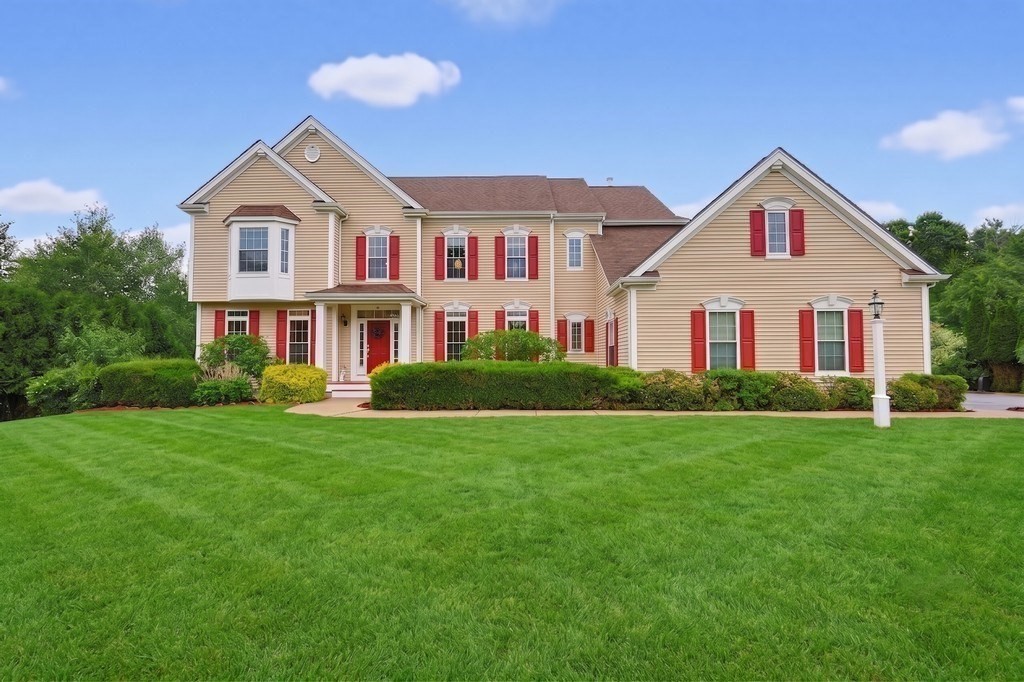 35 Howarth Drive Upton, MA 01568 - Photo 39 of 42