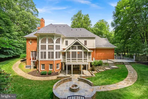 $2,550,000 | 190 Falcon Ridge Road, Great Falls, VA 22066