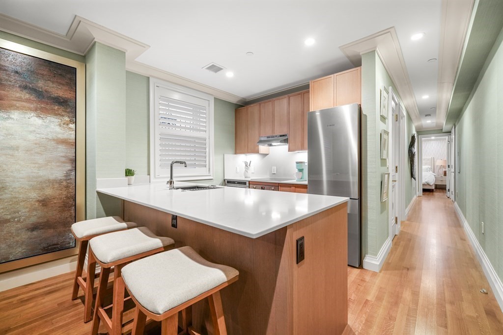 401 Beacon Street, Unit 1B Boston, MA 02115 - Photo 1 of 17