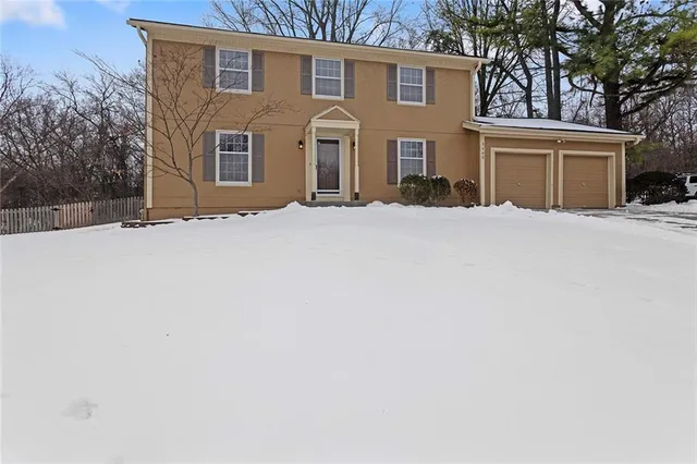 $425,000 | 3502 Northwest Alpine Court, Lee's Summit, MO 64064