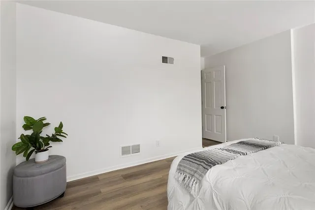 $425,000 | 3502 Northwest Alpine Court, Lee's Summit, MO 64064