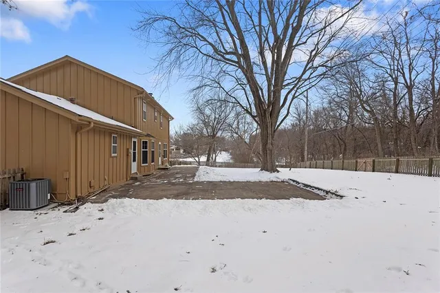 $425,000 | 3502 Northwest Alpine Court, Lee's Summit, MO 64064