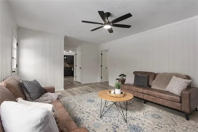 $425,000 | 3502 Northwest Alpine Court, Lee's Summit, MO 64064