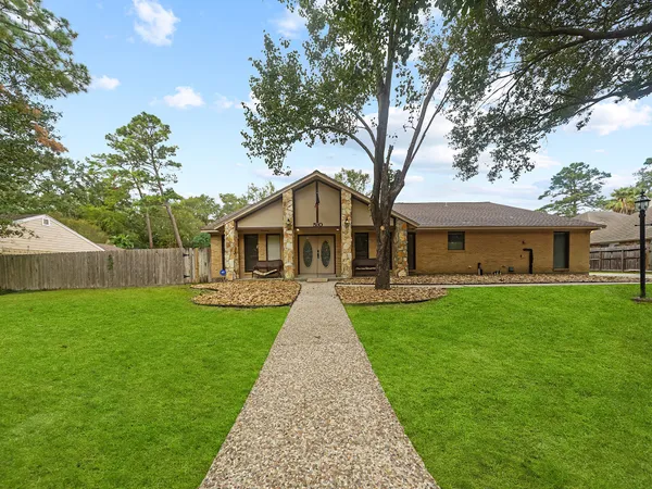 $575,000 | 510 Enchanted Hollow Drive, Spring, TX 77388