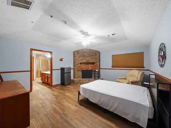 $568,000 | 510 Enchanted Hollow Drive, Spring, TX 77388