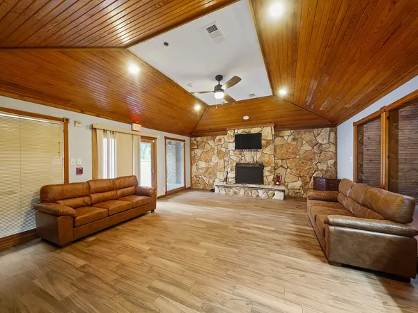 $575,000 | 510 Enchanted Hollow Drive, Spring, TX 77388