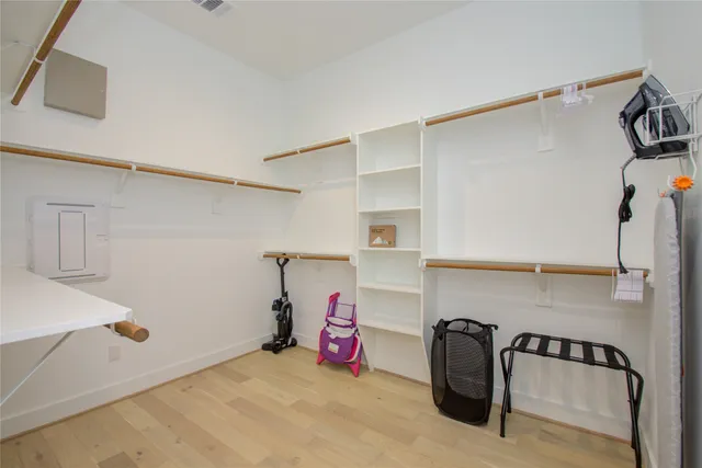 $3,750 | 2315 Sherwin Street, Houston, TX 77007