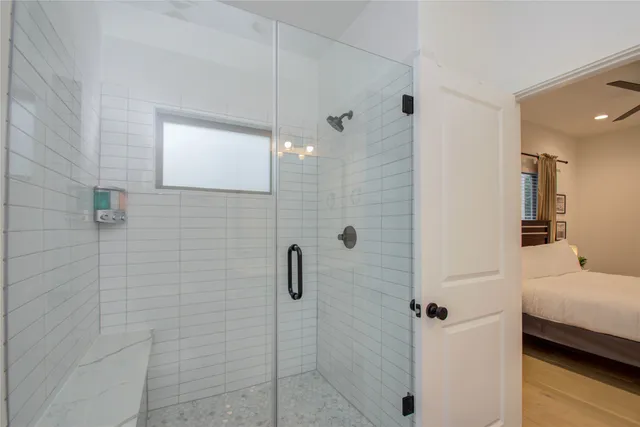 $3,750 | 2315 Sherwin Street, Houston, TX 77007