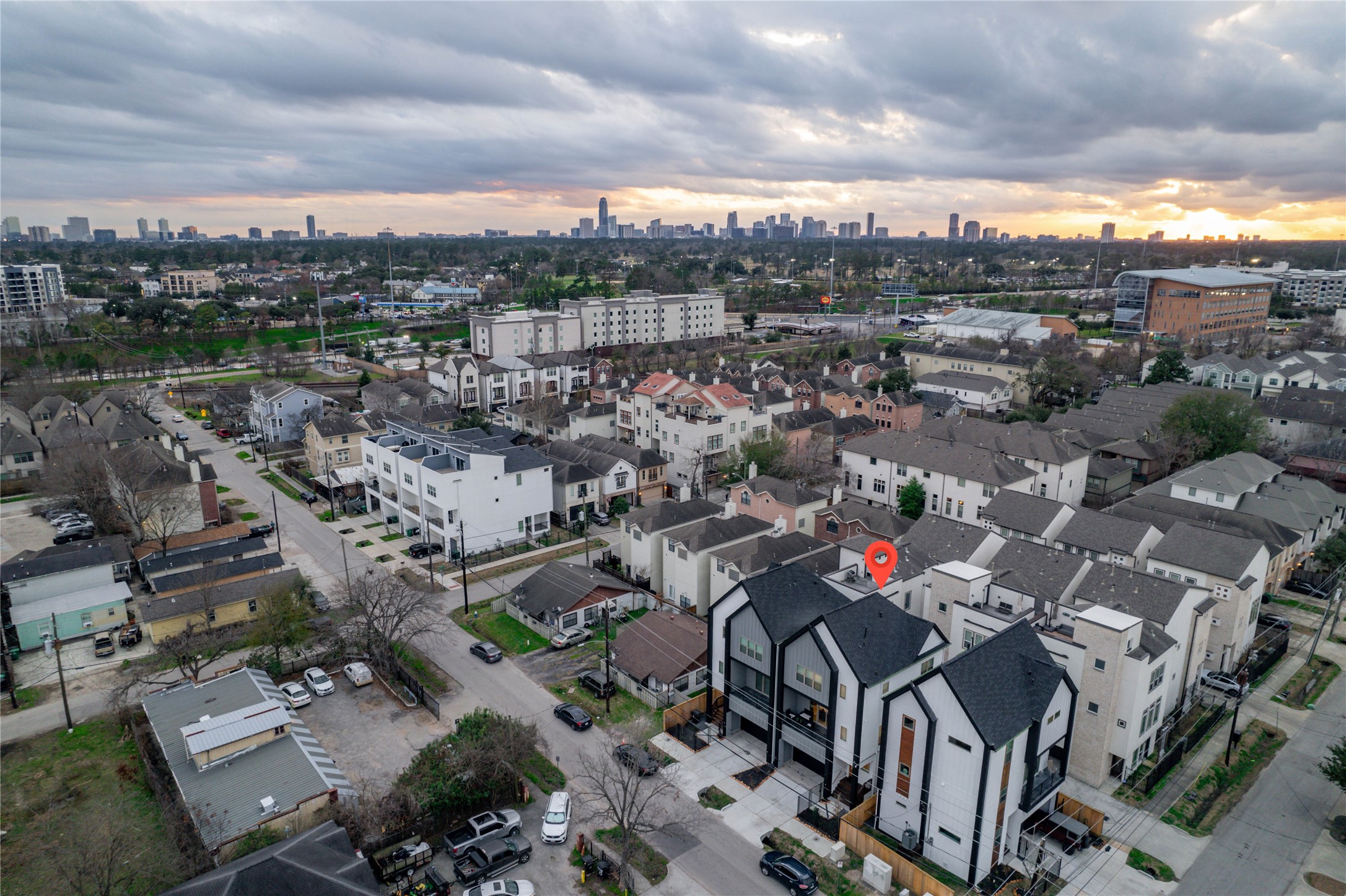 2315 Sherwin Street Houston, TX 77007 - Photo 48 of 50 an aerial view of a city