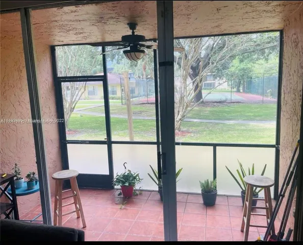 $1,950 | 5100 Southwest 64th Avenue, Unit 101, Davie, FL 33314