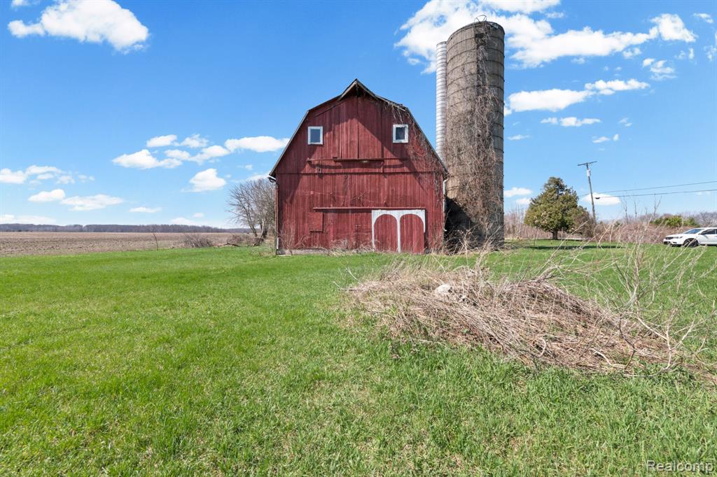 9269 Dixon Road Monroe, MI 48161 - Photo 50 of 57