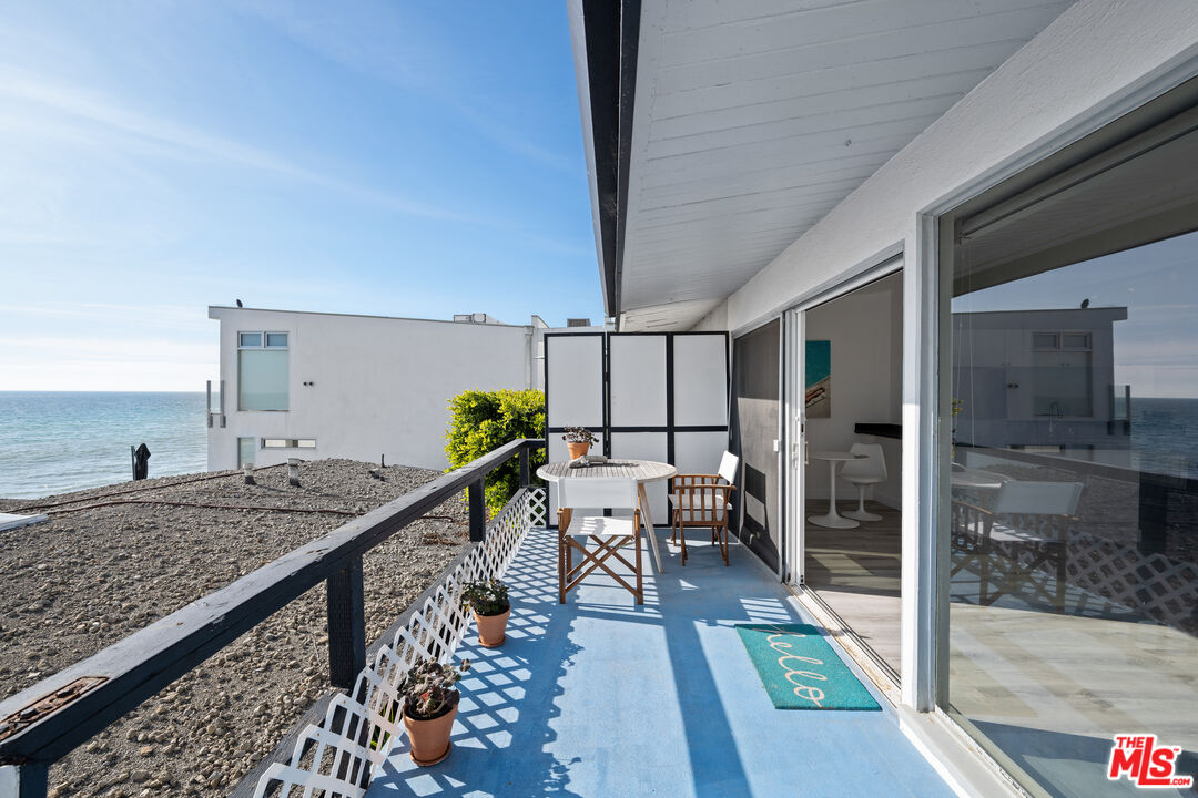 25154 Malibu Road, Unit 4 Malibu, CA 90265 - Photo 7 of 32