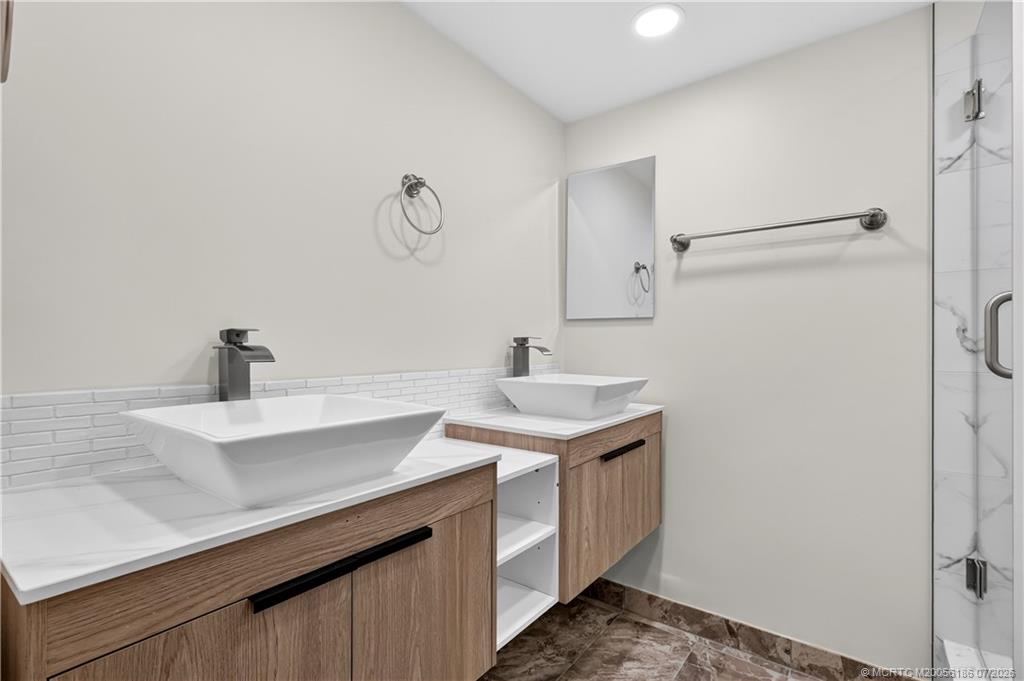 5708 Southeast Windsong Lane Stuart, FL 34997 - Photo 17 of 25