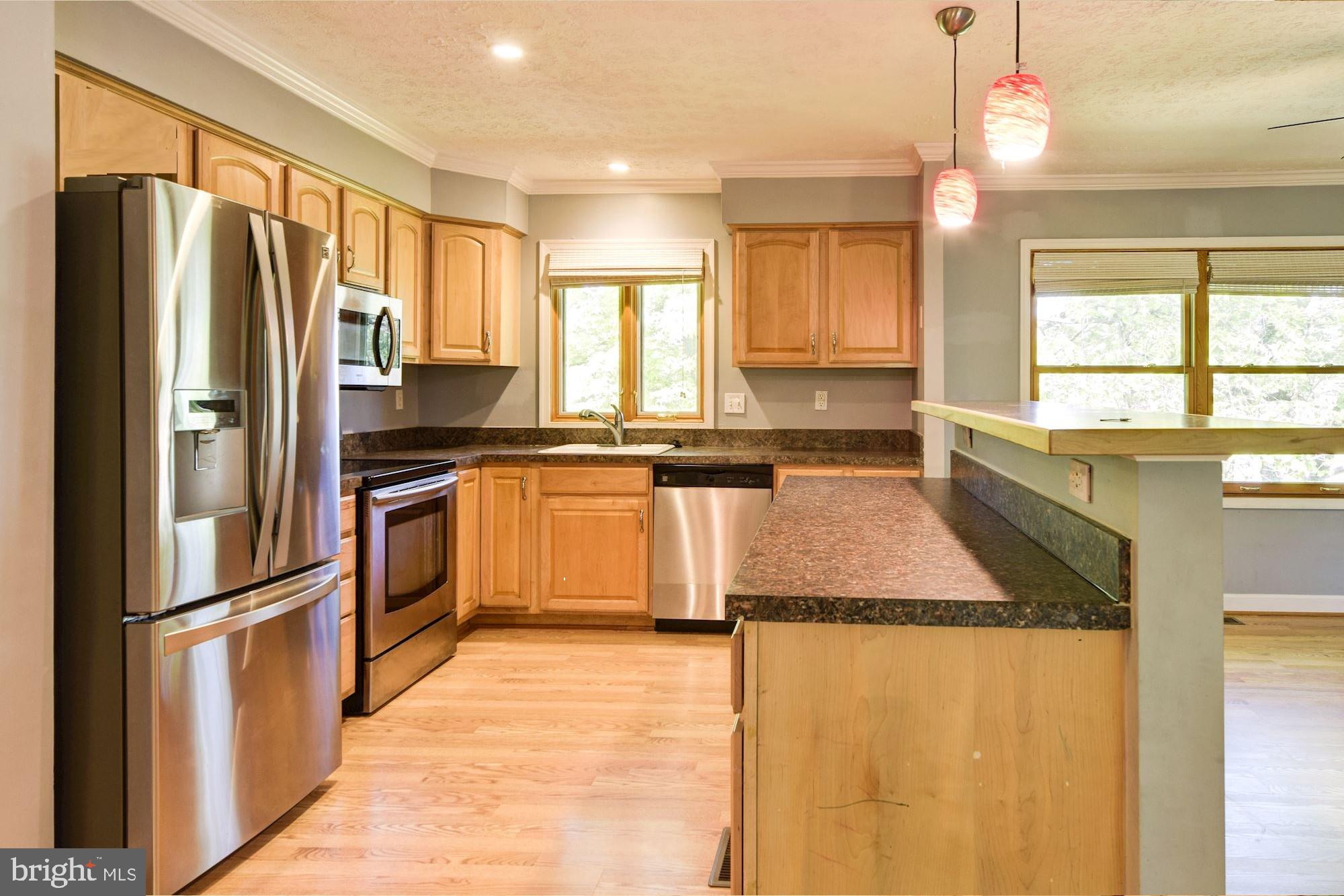 11601 Whittier Road Bowie, MD 20721 - Photo 4 of 33 Gallery Image 4