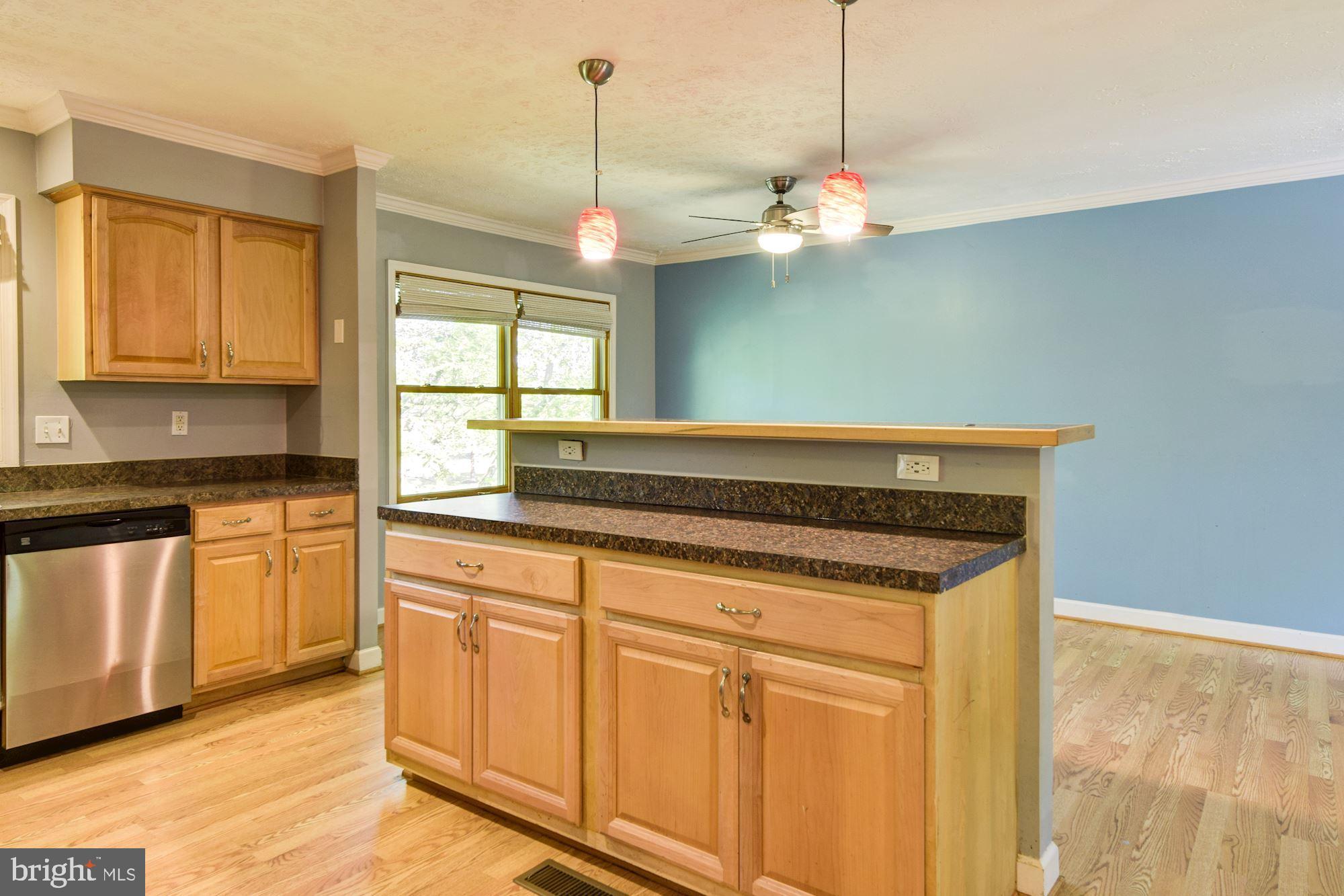 11601 Whittier Road Bowie, MD 20721 - Photo 5 of 33 Gallery Image 5