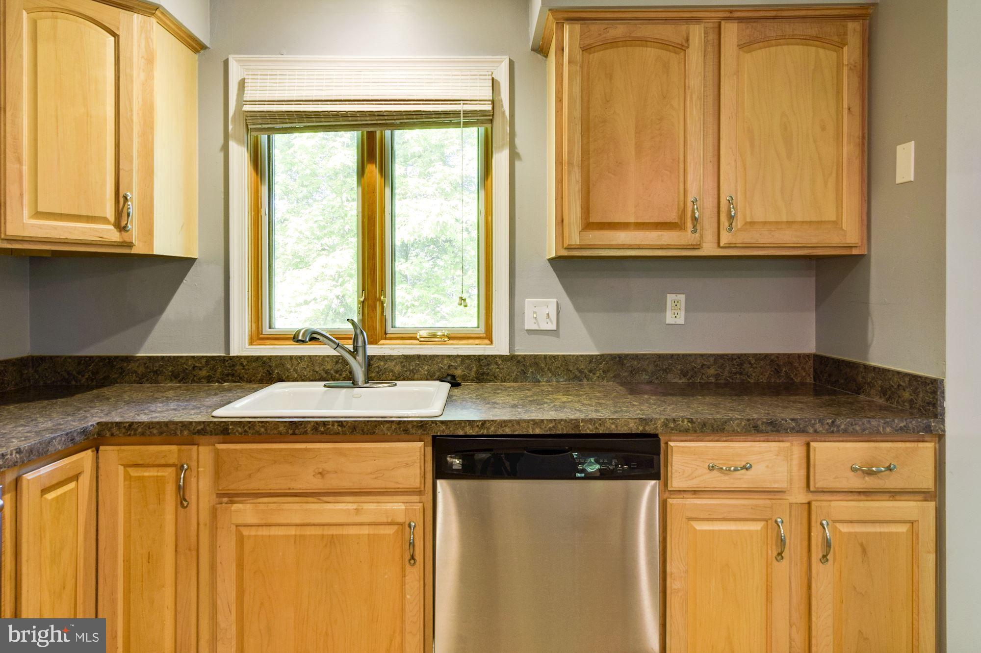 11601 Whittier Road Bowie, MD 20721 - Photo 7 of 33 Gallery Image 7