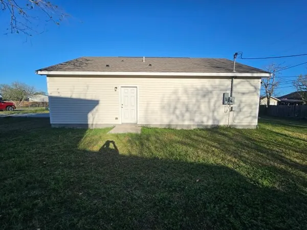 $155,000 | 520 East Verbina Street, Taft, TX 78390