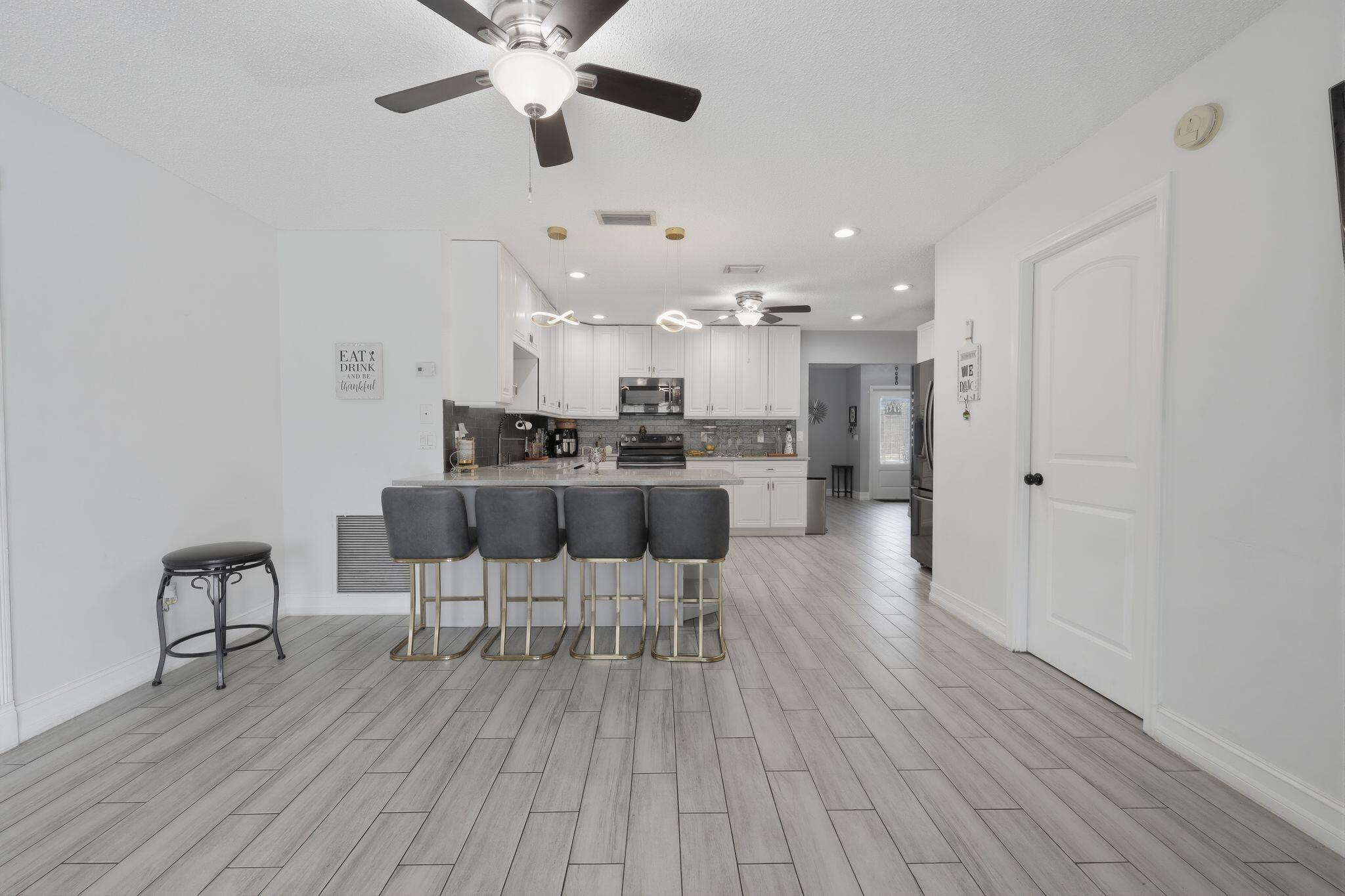 1062 Rhapsody Way Royal Palm Beach, FL 33411 - Photo 7 of 15 07_1062_Rhapsody_Way_Royal_Palm_Beach_FL