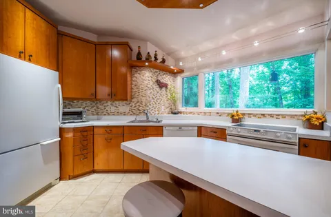 $1,650,000 | 8313 Still Spring Court, Bethesda, MD 20817
