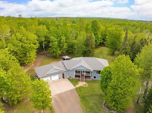 $595,000 | 2270 Highway 2 Two Harbors, Two Harbors, MN 55616