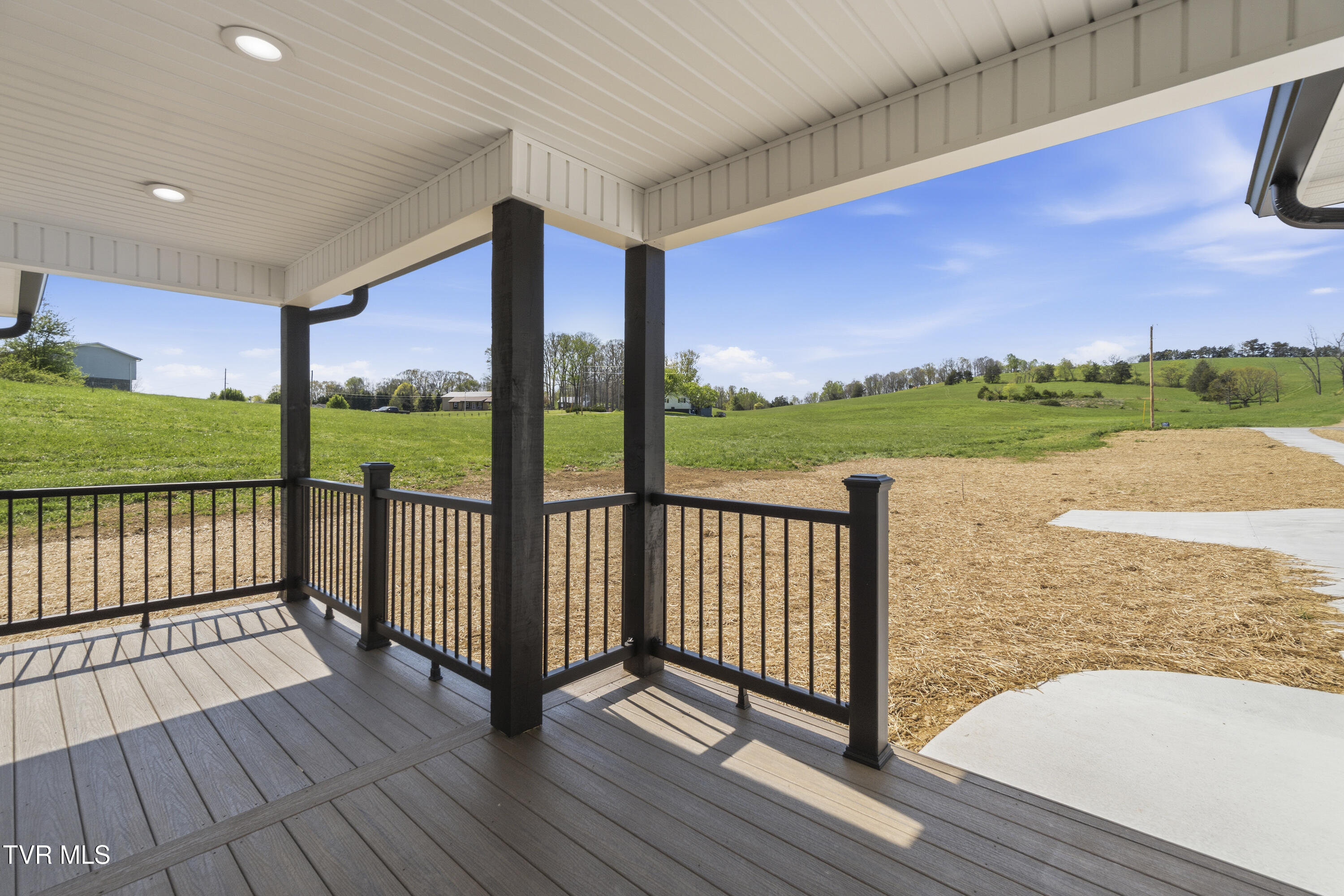 300 Gibson Loop Afton, TN 37616 - Photo 47 of 70 42