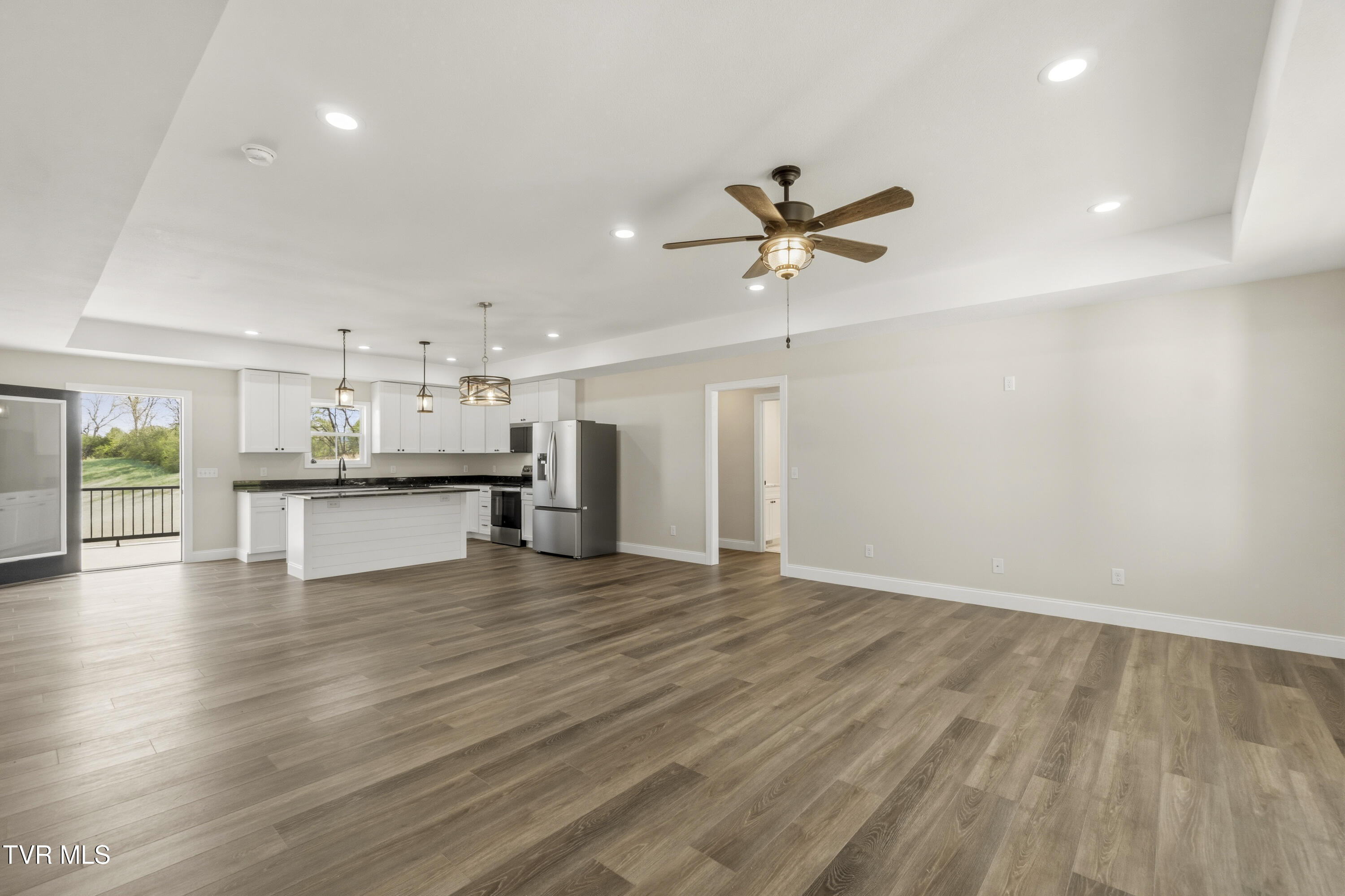 300 Gibson Loop Afton, TN 37616 - Photo 6 of 70 5