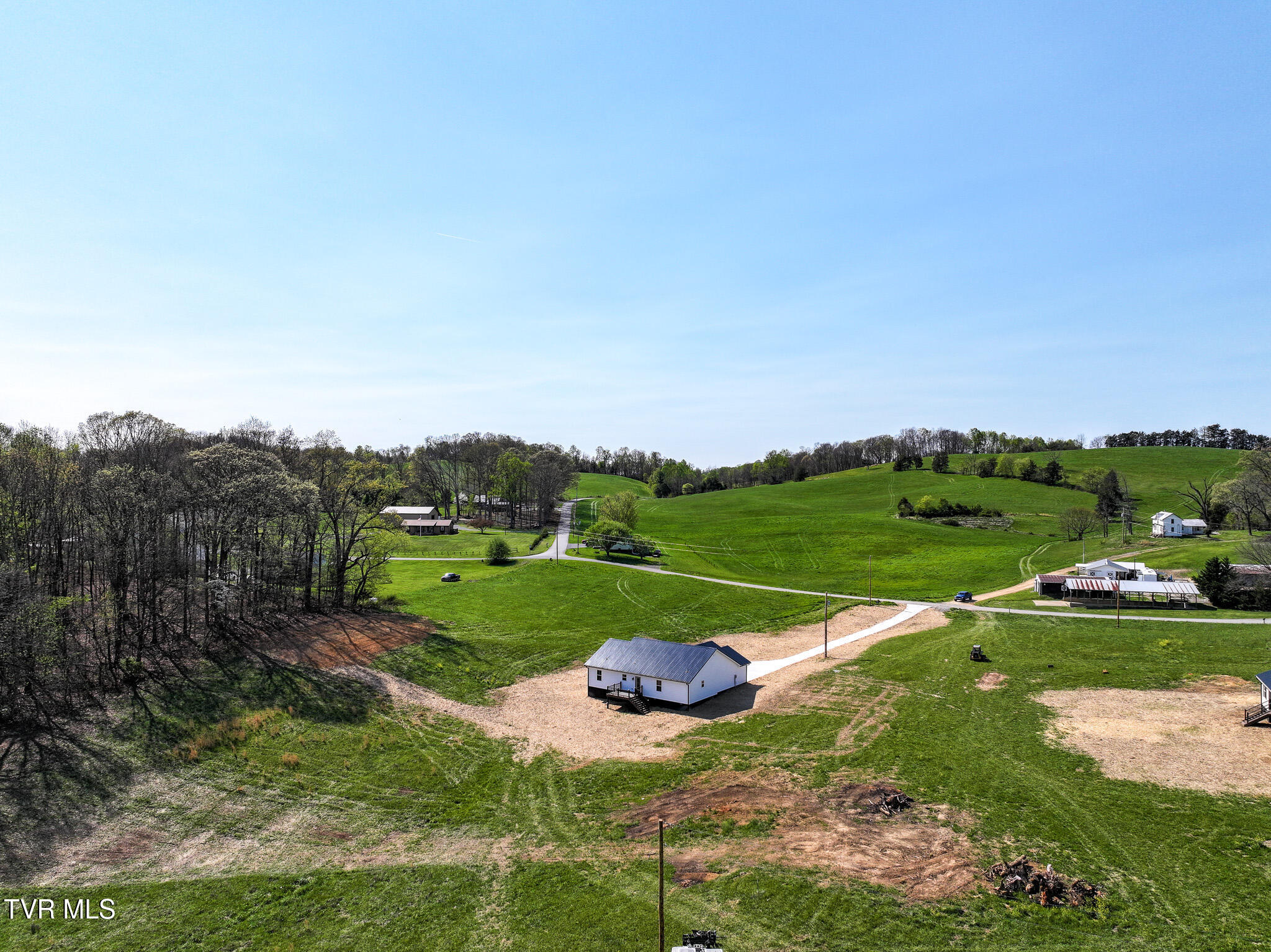300 Gibson Loop Afton, TN 37616 - Photo 69 of 70 DJI_20260407143556_0561_D