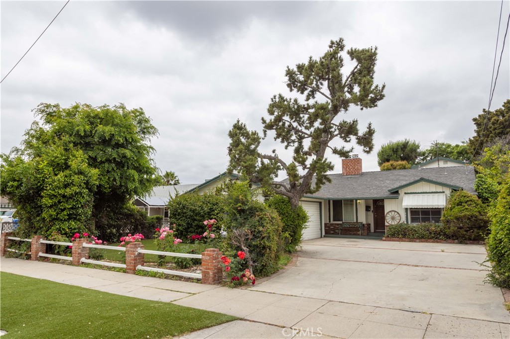 10525 Encino Avenue, Granada Hills, CA 91344 Compass