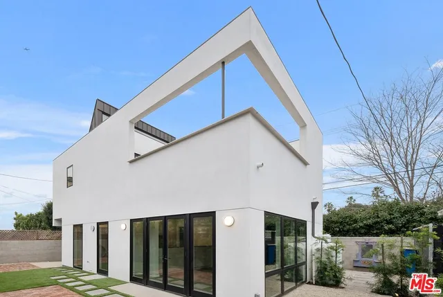 $5,600 | 15322 De Pauw Street, Pacific Palisades, CA 90272