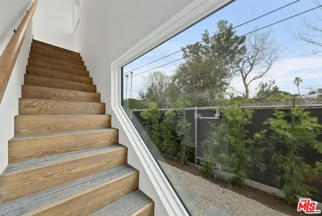 $5,600 | 15322 De Pauw Street, Pacific Palisades, CA 90272