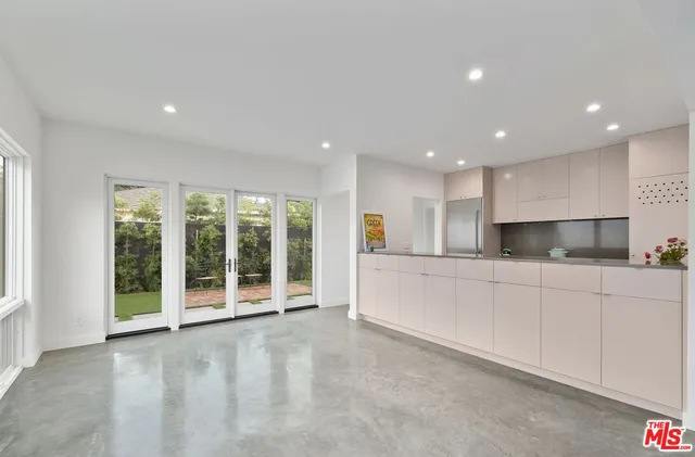 $5,600 | 15322 De Pauw Street, Pacific Palisades, CA 90272