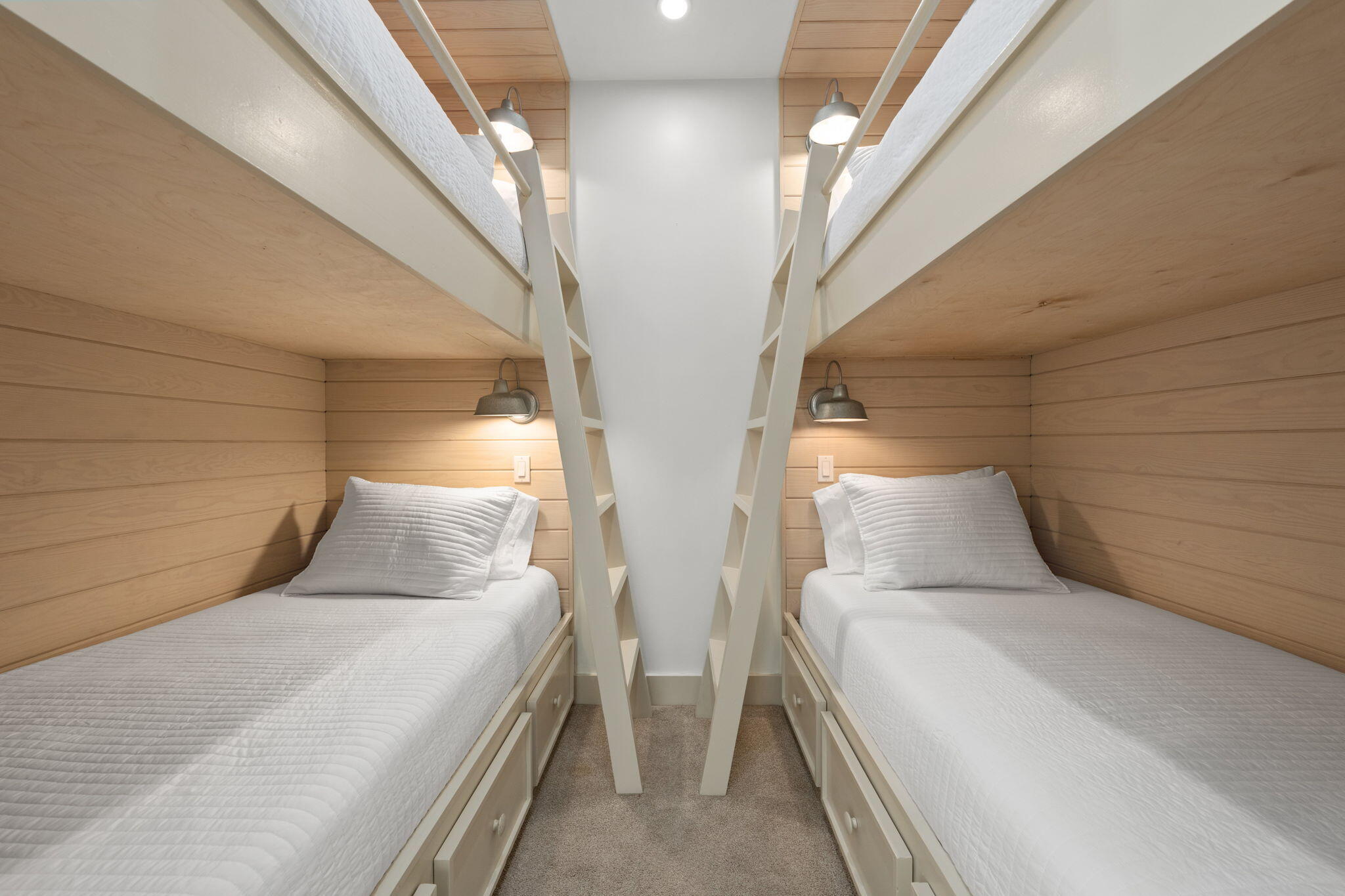 106 North Winston Ln Inlet Beach Inlet Beach, FL 32461 - Photo 42 of 71 2nd Floor Hallway Bunk Area