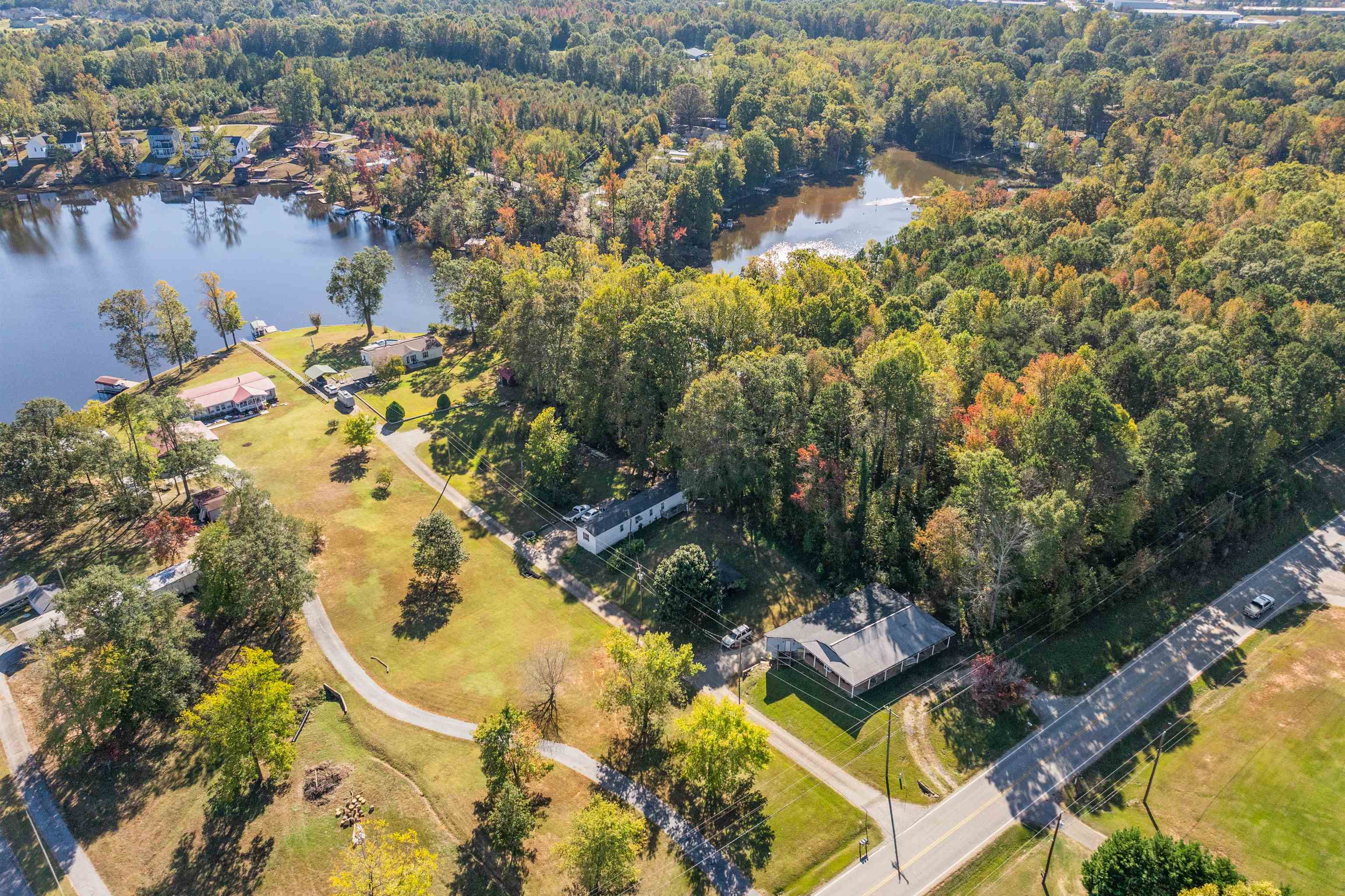 549 Berry Shoals Road Duncan, SC 29334 - Photo 9 of 17