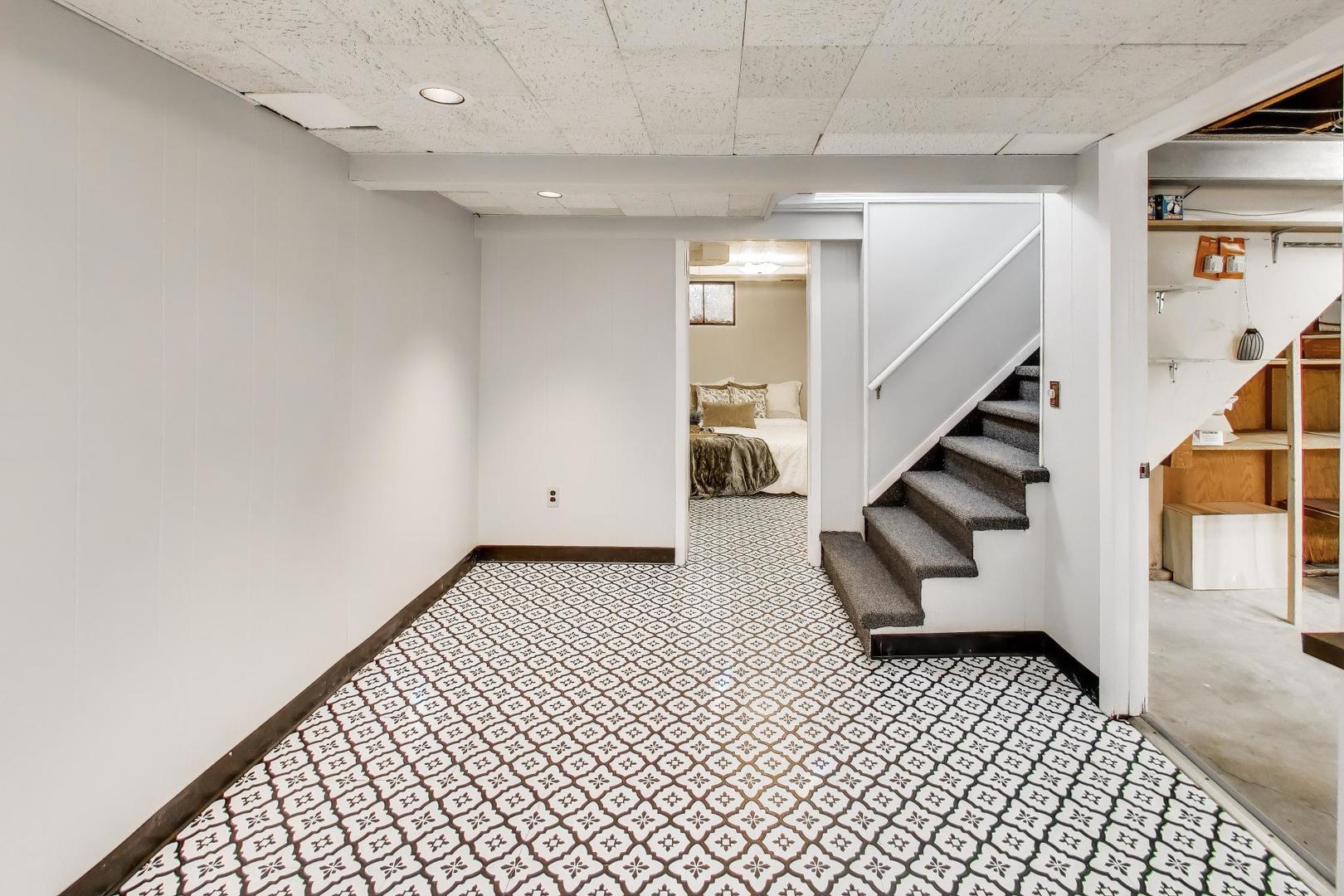 745 South Chestnut Avenue Arlington Heights, IL 60005 - Photo 36 of 50 Gallery Image 36