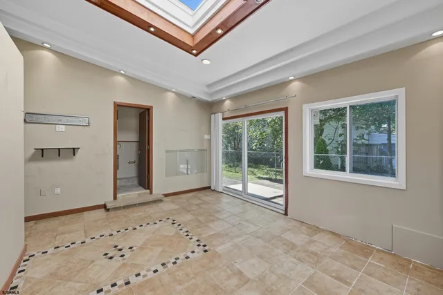 $539,000 | 901 West New York Avenue, Somers Point, NJ 08244