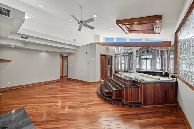 $539,000 | 901 West New York Avenue, Somers Point, NJ 08244