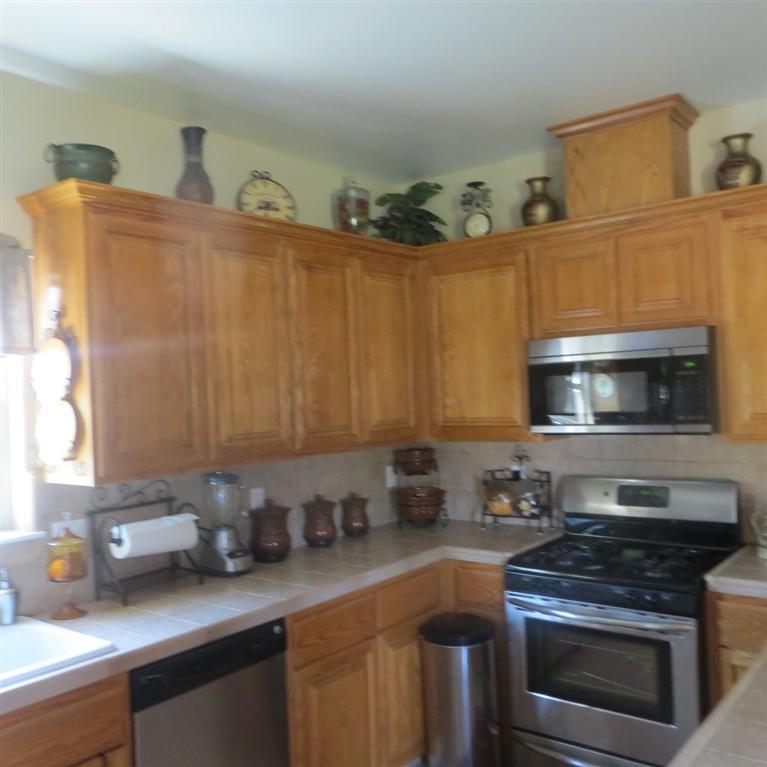1118 North Steven Avenue Reedley, CA 93654 - Photo 3 of 16 Gallery Image 3