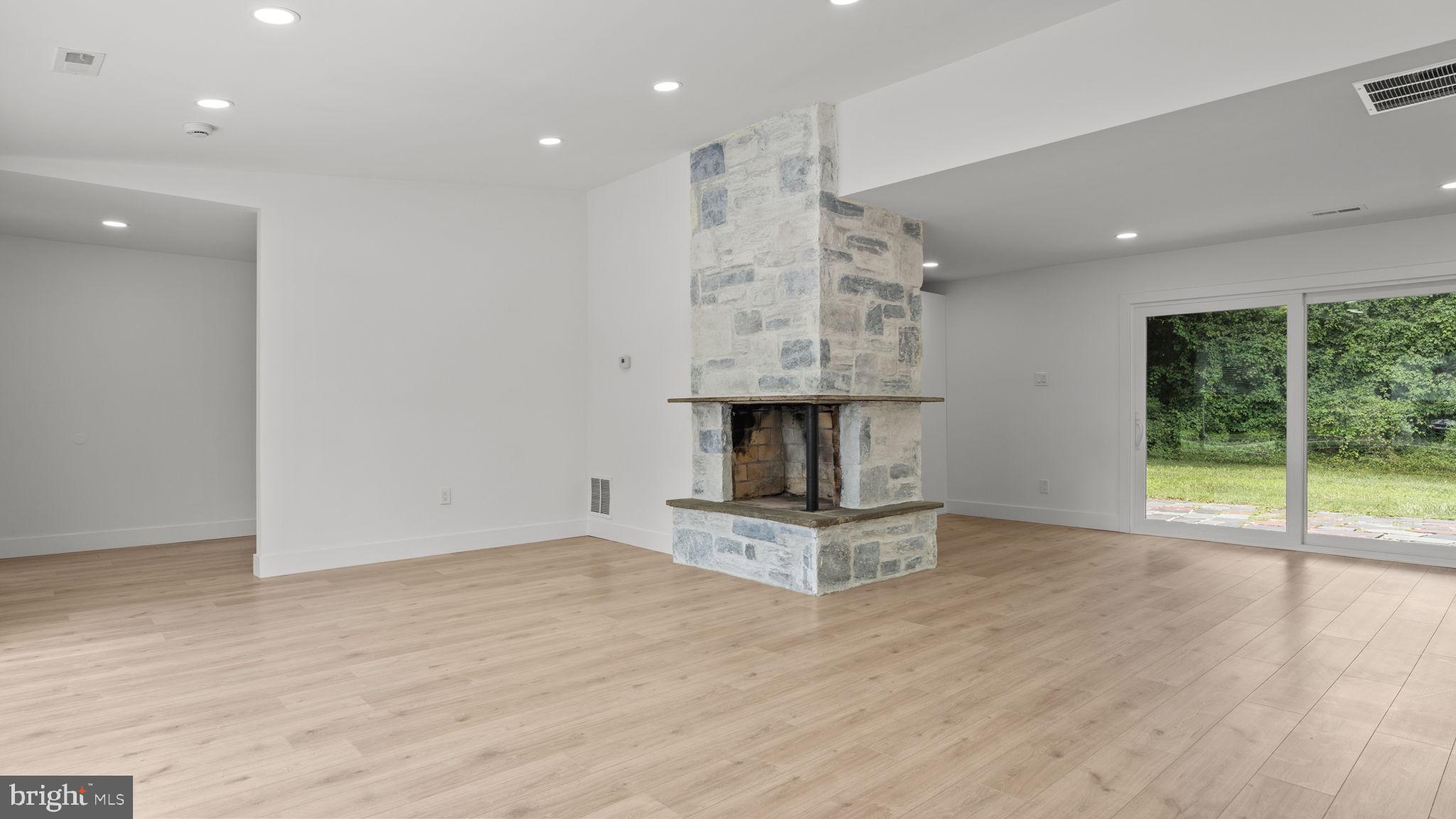 1111 Arboretum Road Wyncote, PA 19095 - Photo 3 of 43 Living Room