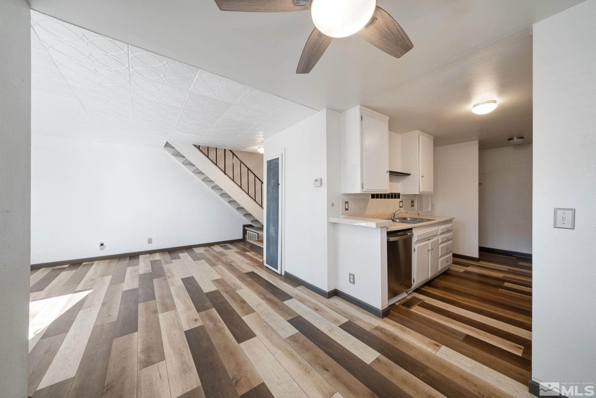 3478 Willow Reno, NV 89512 - Photo 8 of 17 Photo 8