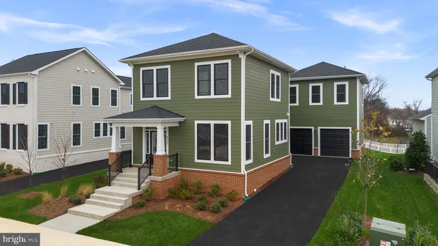 $722,939 | 4253 Manor Drive, Marshall, VA 20115