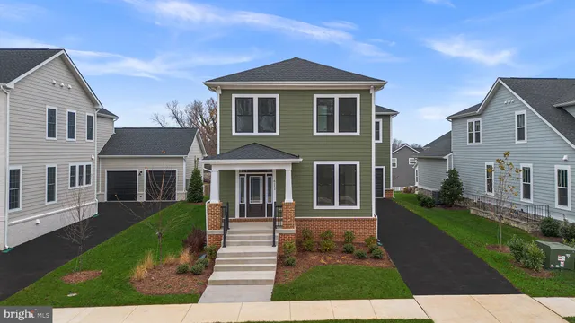 $722,939 | 4253 Manor Drive, Marshall, VA 20115